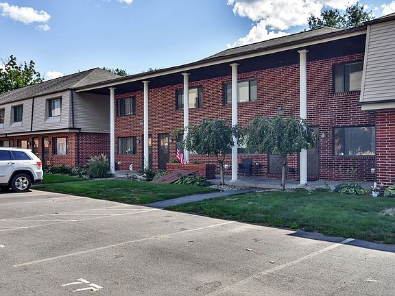 2nd image of 382 Farrwood Dr Unit 382