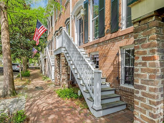5th image of 216 W Bolton Street