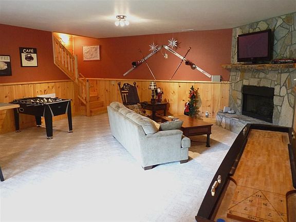 3rd image of 141 Valley Cove Pl