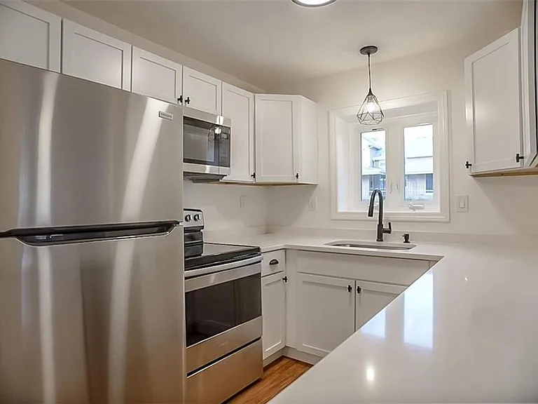 728 Beverage Hill Ave #11 — Photo 3