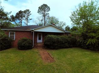 308 S Oak St, Seneca, SC 29678