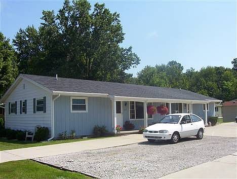 1st image of 1608 Continental Ct