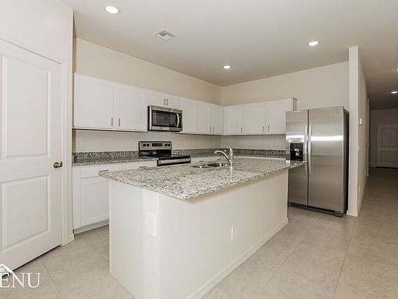 4th image of 35565 W San Capistrano Ave