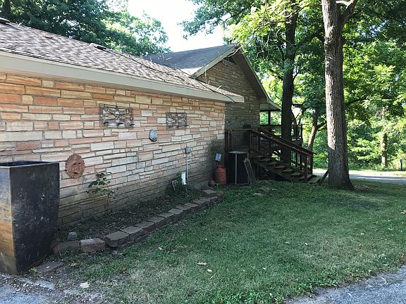 West side w/deck to Master 