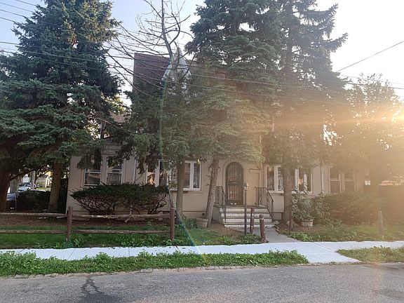 2nd image of 222-18 100th Dr