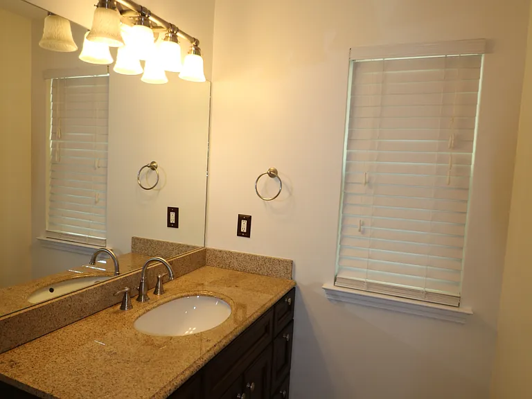 211 Martin Rd — Photo 6
