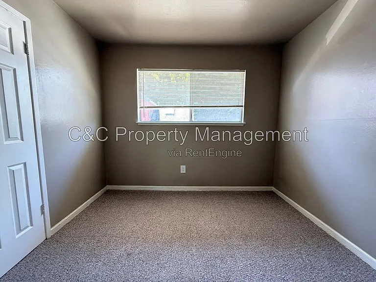 803 Laurel St #8 — Photo 4