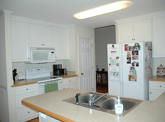 5th image of 105 Tuscany Ln