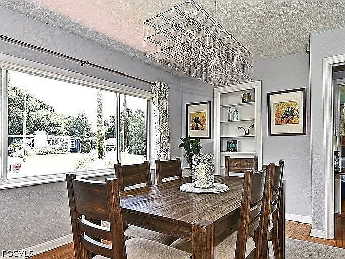 3218 Anderson Pl — Photo 3