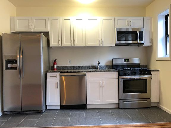 4th image of 57 Chestnut St APT A3