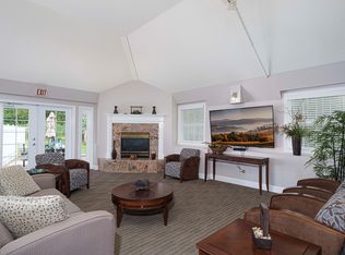 5500 N Main St #17-108, Fall River, MA 02720