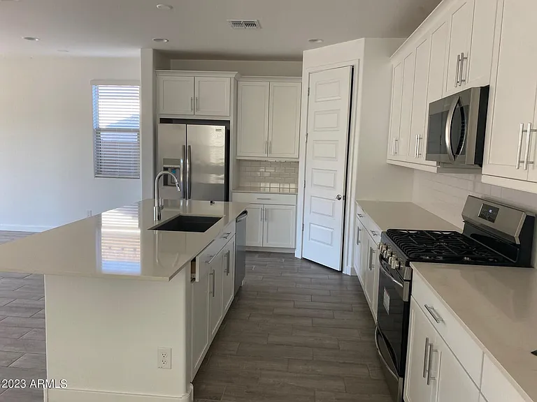 1651 W Paseo Way — Photo 7