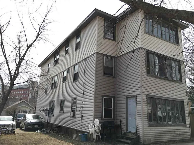 932 Emerald St #1B — Photo 19