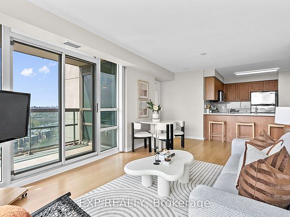 4th image of 509 Beecroft Rd #1609