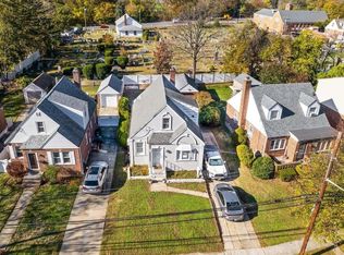 23 William St, Valley Stream, NY 11580