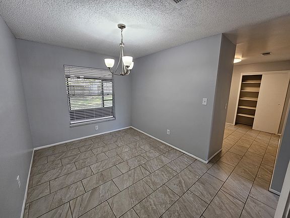 4th image of 9450 Cannon Dr