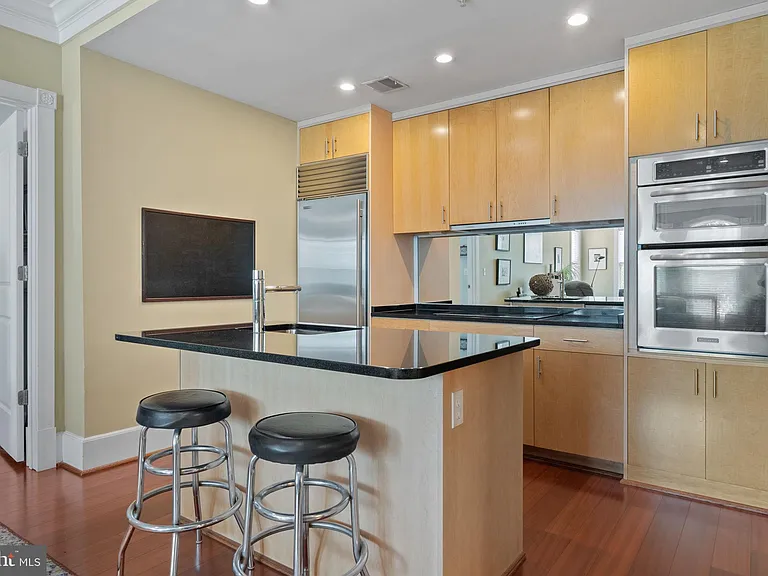 900 N Washington St #304E — Photo 7