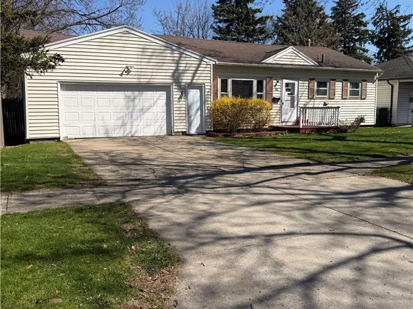 534 Newbury St, Rochester, NY 14615