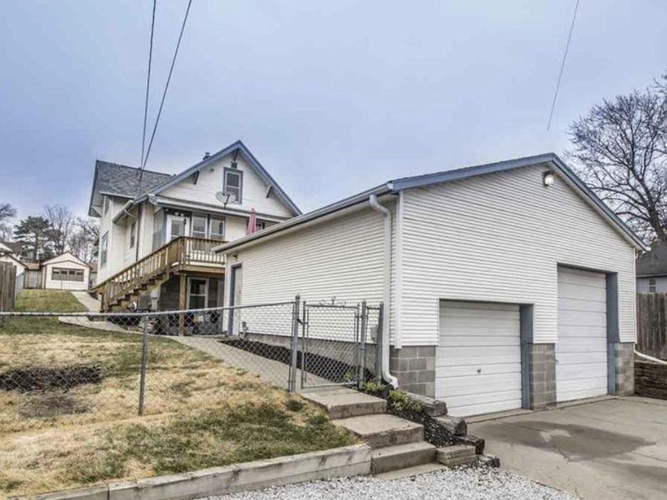 1st image of 1513 Y St