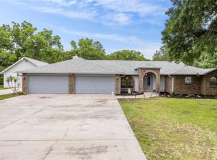 802 Turtle River Ct, Plant City, FL 33567