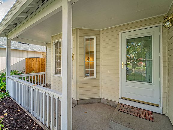 4th image of 17605 SE 23rd St