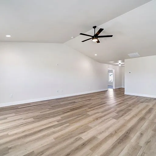 3 bed, 1500 sqft, $1,925 — Photo 4