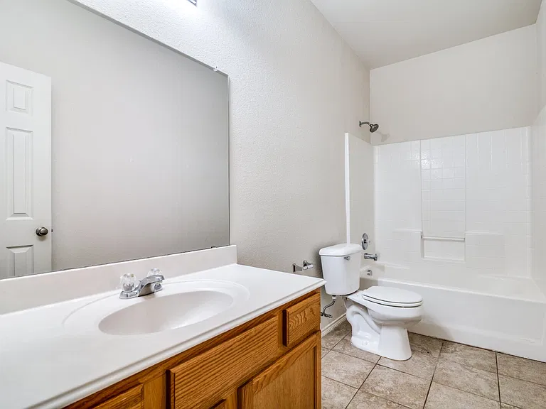 3646 Hawthorne Trl — Photo 22