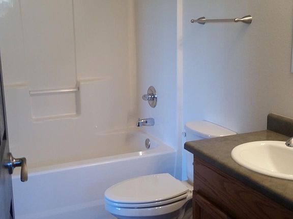 5th image of 355 Stoneridge Ave