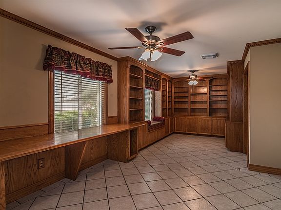 5th image of 2802 Sugar Wood Dr