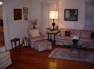 16646 17th Rd, Whitestone, NY 11357