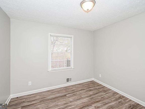 4th image of 3406 Blackberry Ln