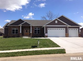 608 Black Hls, Springfield, IL 62711