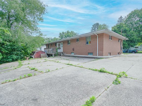 3rd image of 1020-1022 Caddo Ave