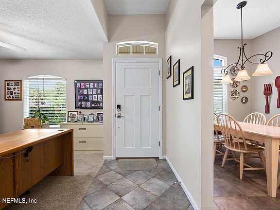 4th image of 2061 CAPISTRANO Drive