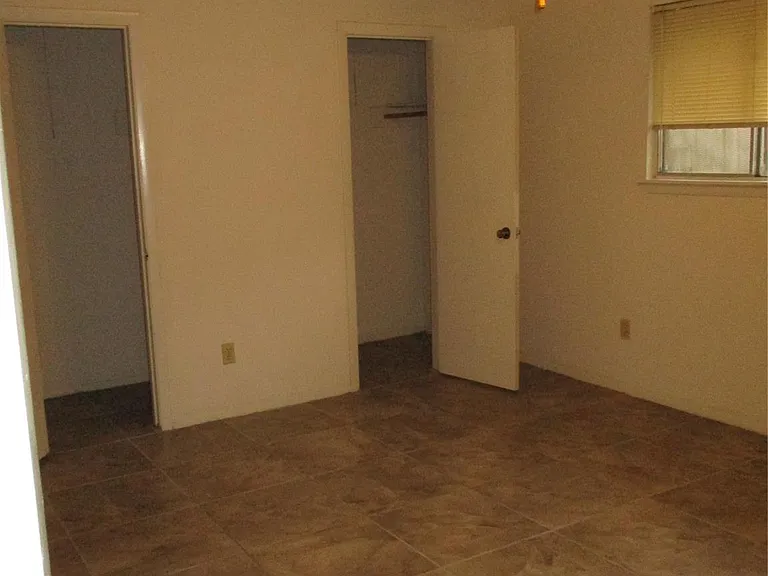10826 Sugar Hill Dr #B — Photo 33