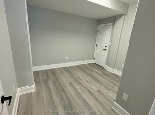 453 Thornborrow Ct #BASEMENT, Milton, ON L9E 1T4