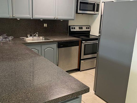 3rd image of 8040 Colony Cir N APT 201