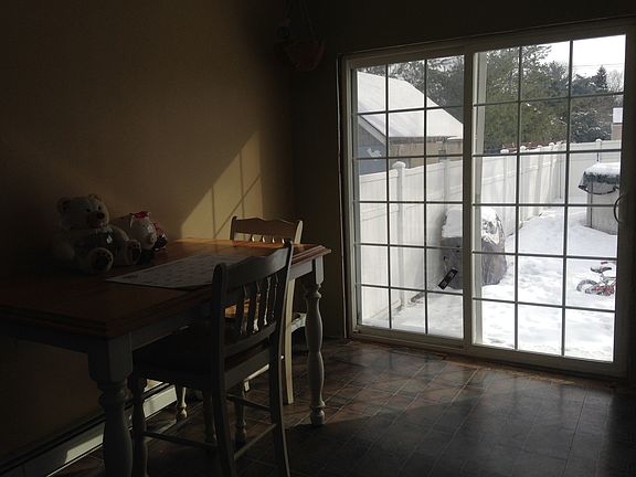 3rd image of 19 Ordell Ave