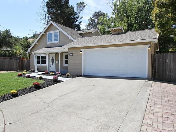 4th image of 791 Somerset Pl