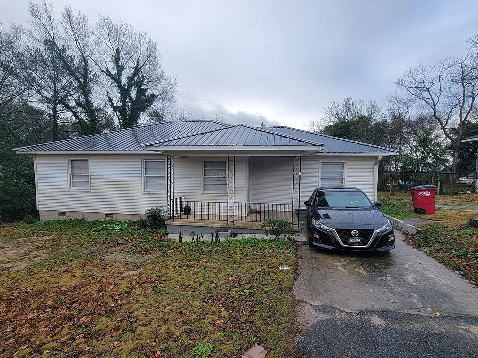 1st image of 2821 Skyline Dr