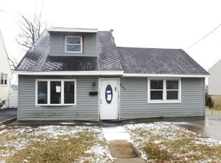 891 Woodmere Dr, Keyport, NJ 07735