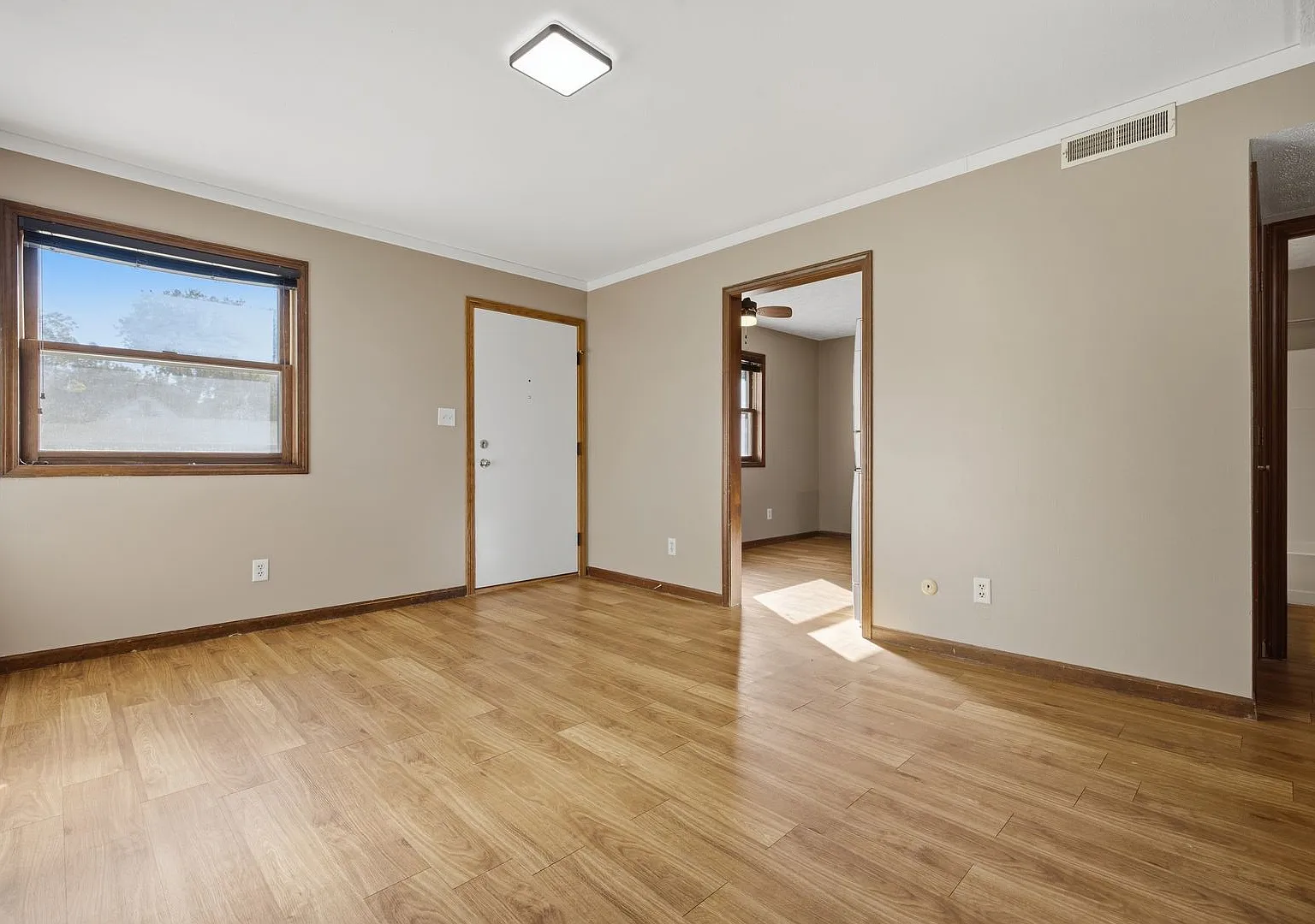 520 N Walnut St. — Photo 4