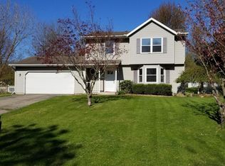 533 Club View Dr, Kalamazoo, MI 49009