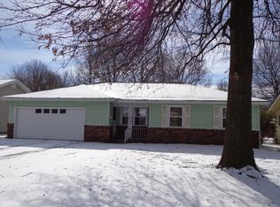 1332 E Sunset St, Springfield, MO 65804