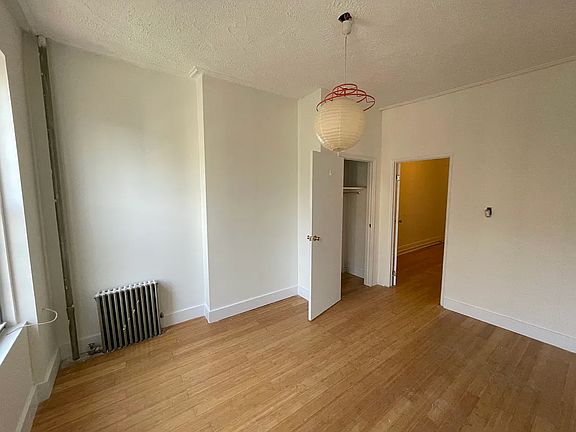 5th image of 1357 Hancock St APT 2L