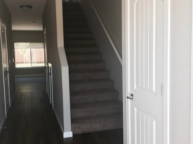 1420 - 1422 Marigold Dr. — Photo 5