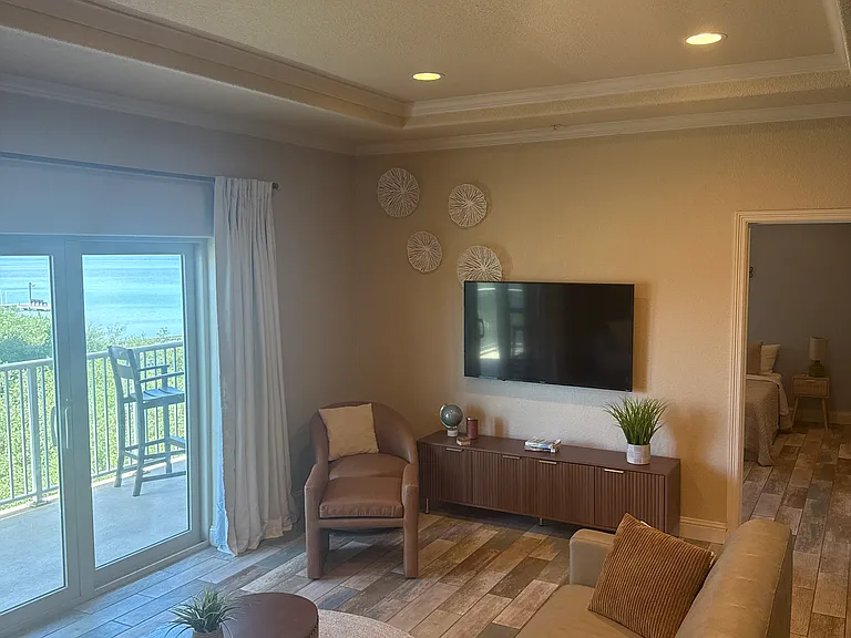 201 W Capricorn Dr #N102 — Photo 5