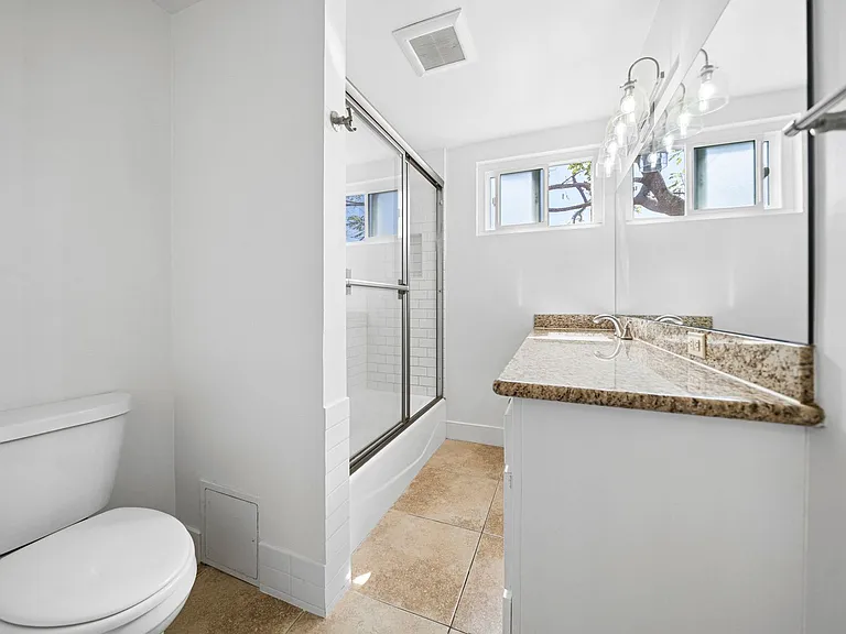 1400 Haven Pl — Photo 9