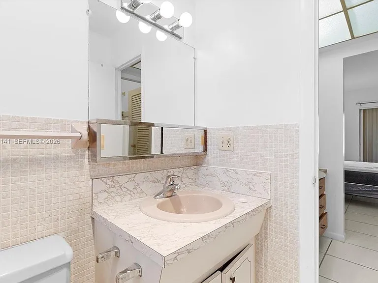 2200 Park Ln #109 — Photo 18