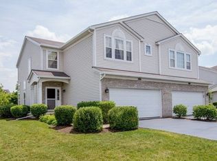 3190 Ronan Dr, Lake In The Hills, IL 60156